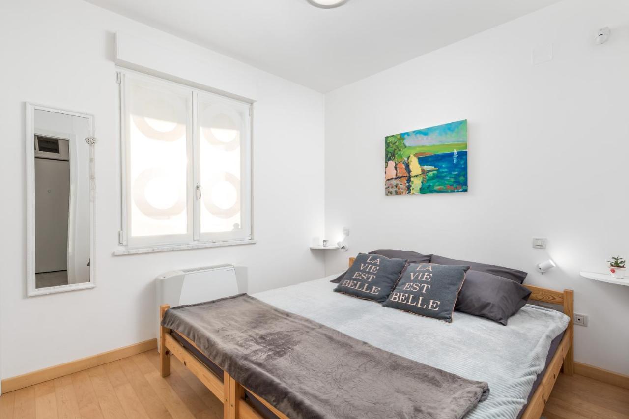 Maja With Free Private Parking And Lovely Sea View Terrace Apartma
